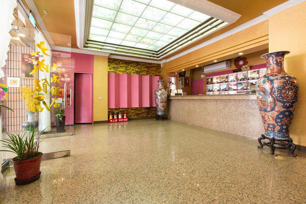 Day Chen Hotel Yilan Zewnętrze zdjęcie