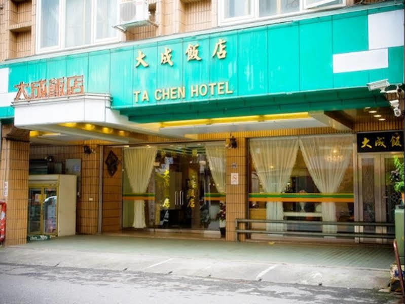 Day Chen Hotel Yilan Zewnętrze zdjęcie