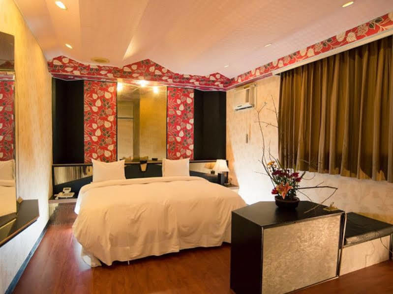 Day Chen Hotel Yilan Zewnętrze zdjęcie