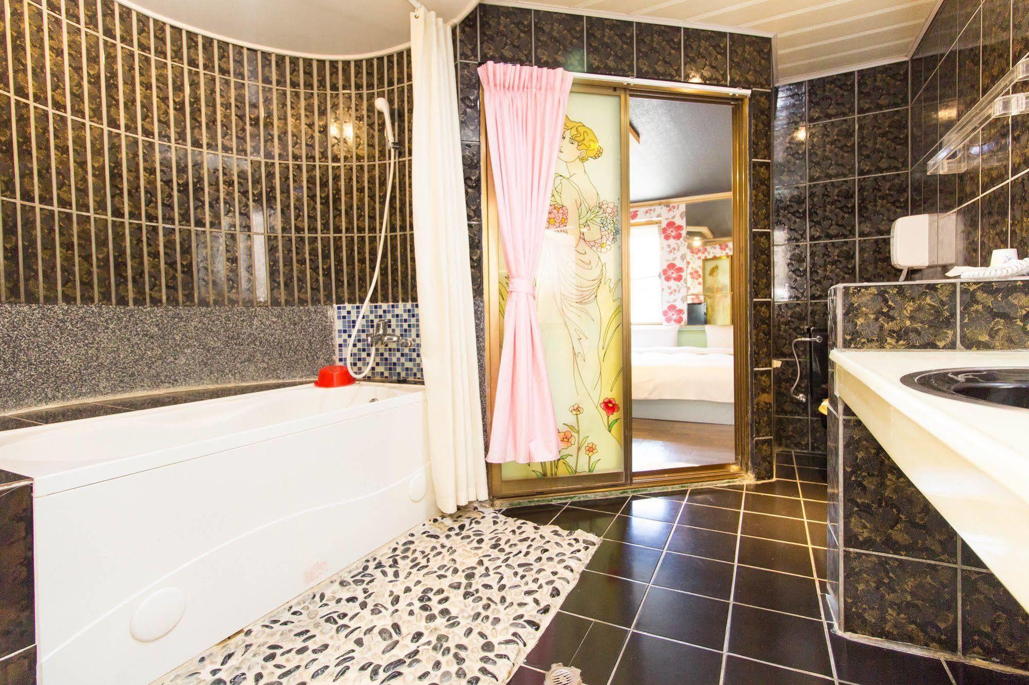 Day Chen Hotel Yilan Zewnętrze zdjęcie