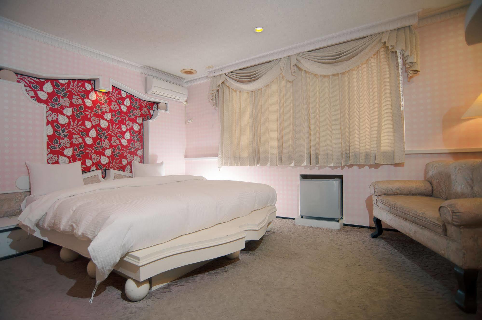 Day Chen Hotel Yilan Zewnętrze zdjęcie