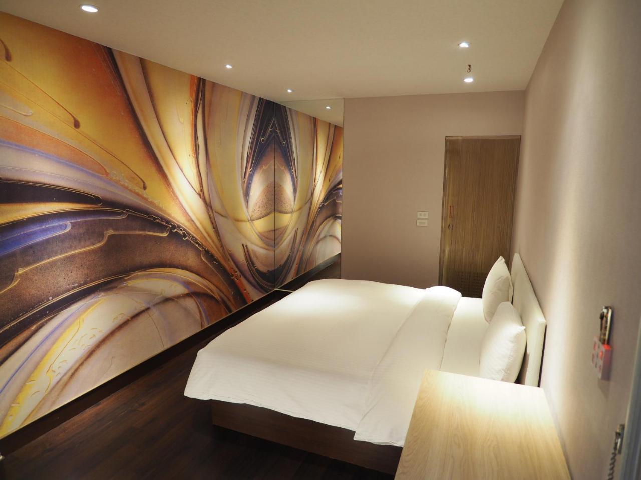Day Chen Hotel Yilan Zewnętrze zdjęcie