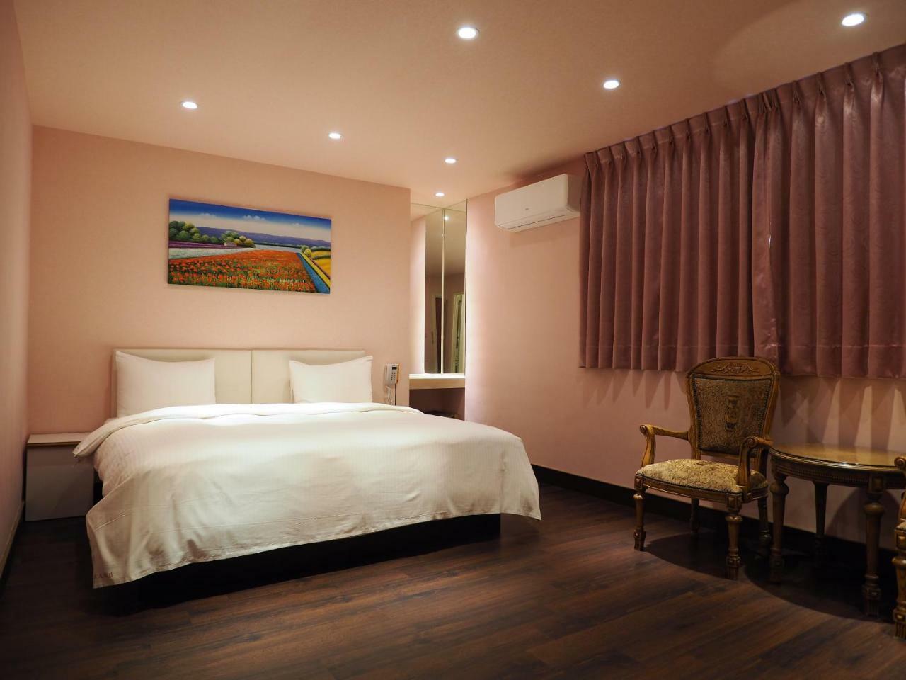 Day Chen Hotel Yilan Zewnętrze zdjęcie